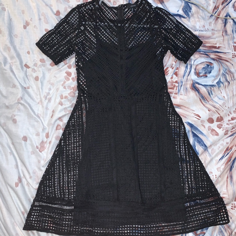 Dress - Picture 3 of 4